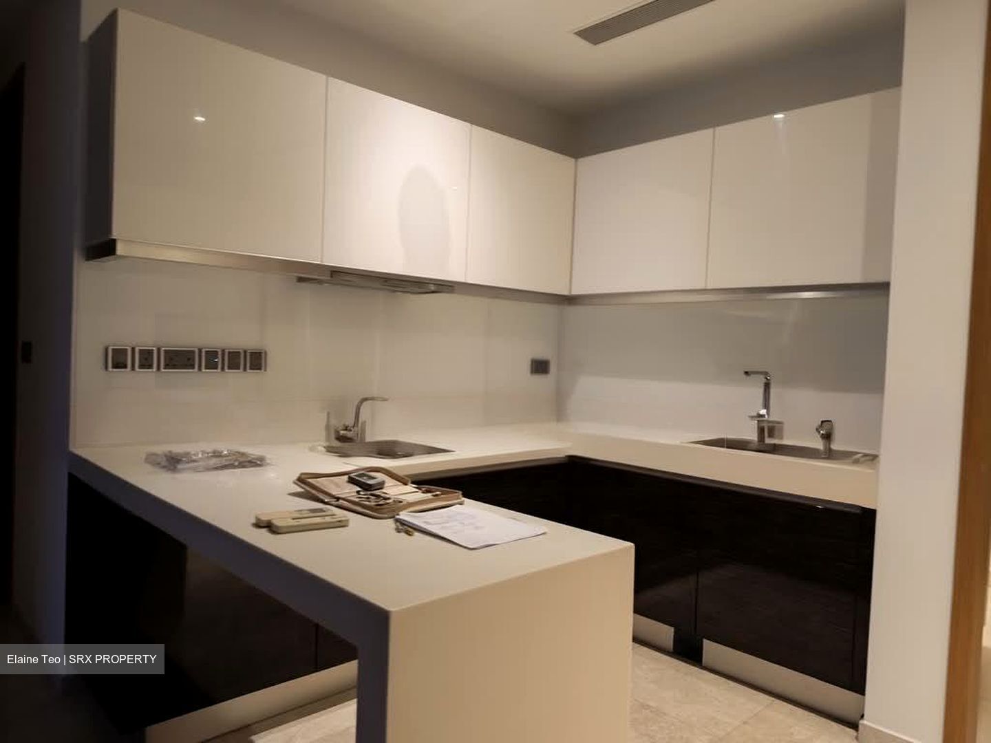 Marina Bay Suites (D1), Condominium #570618681
